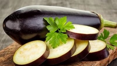 ما الذي يحدث لقلبك عند أكل الباذنجان نيئا .. دراسة أمريكية تكشف نتائج مذهلة